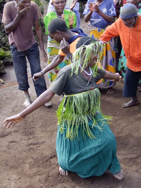 Mperwa Batwa dance Mperwa Batwa dance