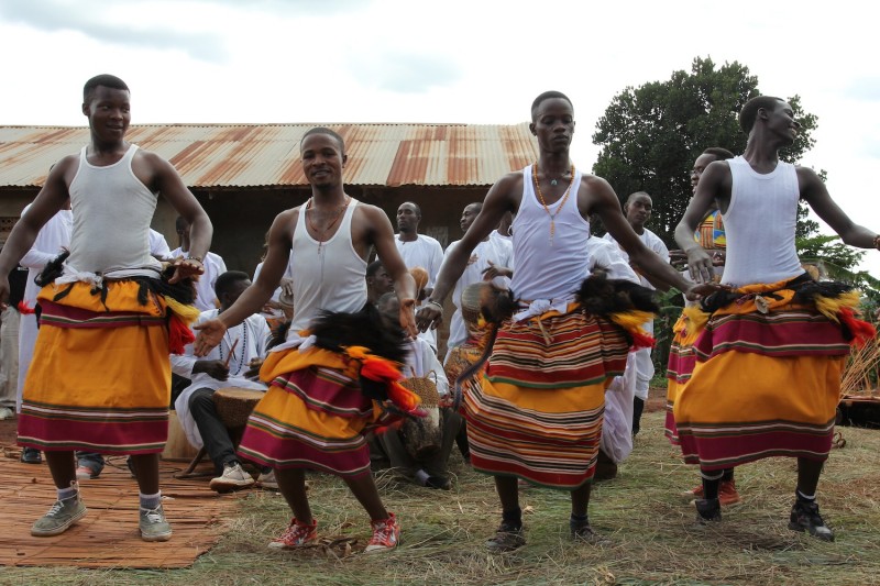 Dancers from Kadinda Group